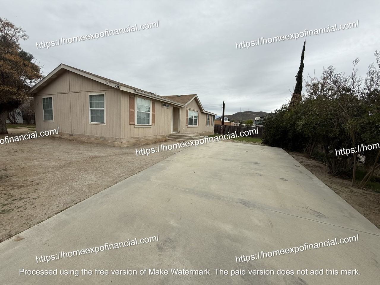 26590 Franklin Ave - Photo 2 of 44