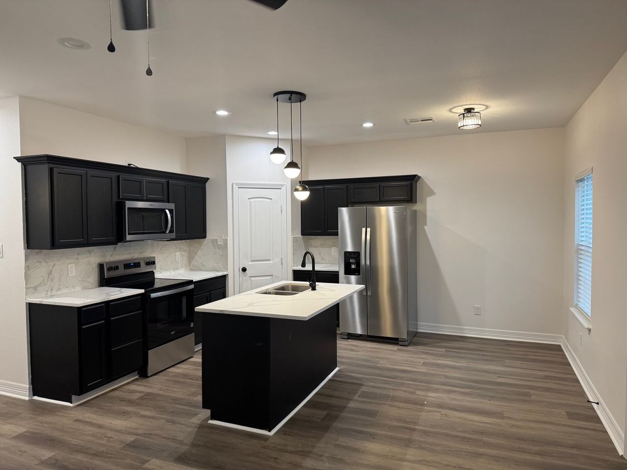 136 Ellis Ln #C - Photo 2 of 10
