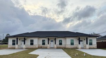 featured image of 136 Ellis Ln #B