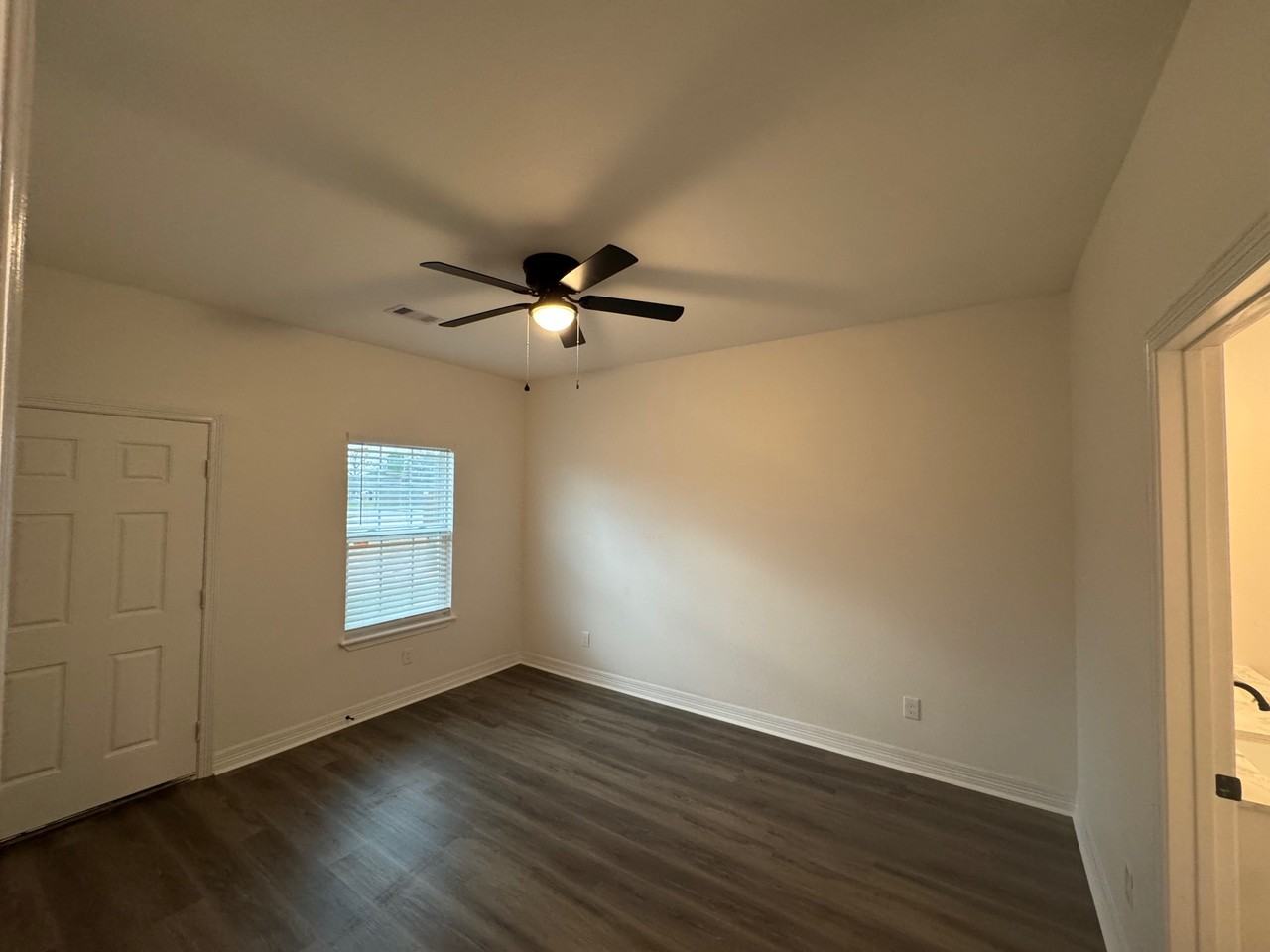 136 Ellis Ln #B - Photo 4 of 10