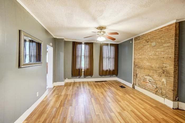 125 W Mulberry St #A - Photo 2 of 11