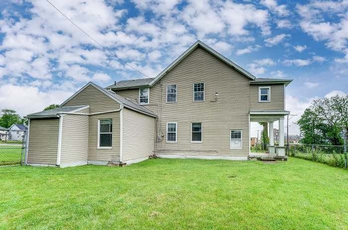 125 W Mulberry St #A - Photo 4 of 11