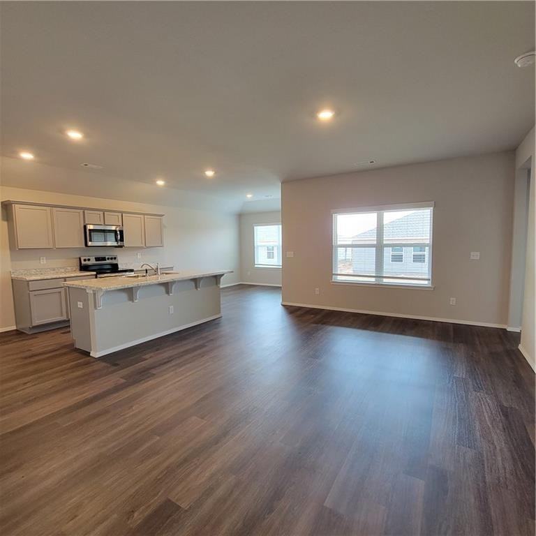 3602 S 1st Pl #NA - Photo 2 of 10