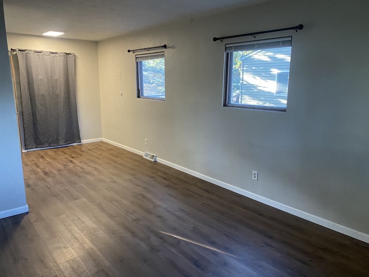 2332 N Michigan Ave #NA - Photo 3 of 11