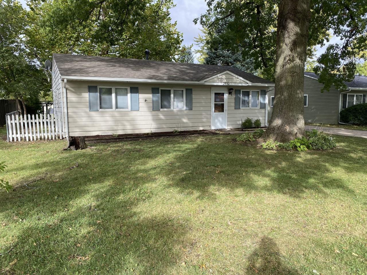 2332 N Michigan Ave #NA - Photo 2 of 14