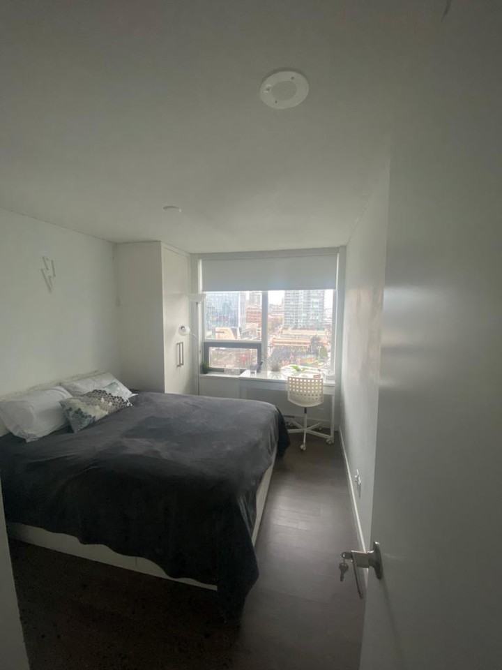 908 Quayside Drive #1102 - Photo 7 of 15