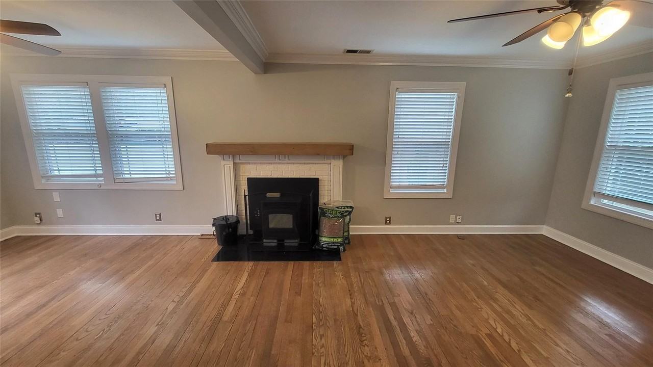 310 Spackenkill Road - Photo 4 of 28