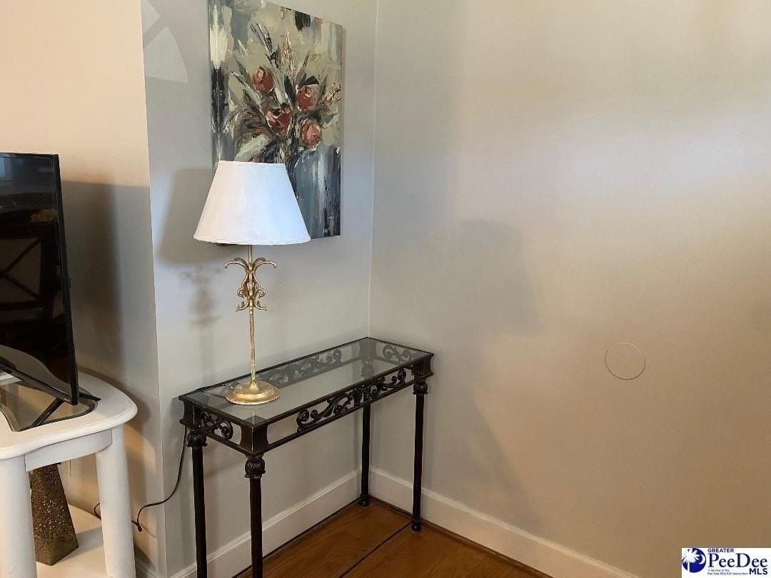 1115 Heatherwood Cir - Photo 2 of 11