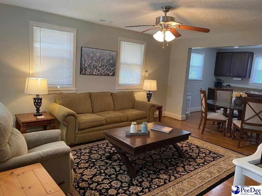 1115 Heatherwood Cir - Photo 3 of 11