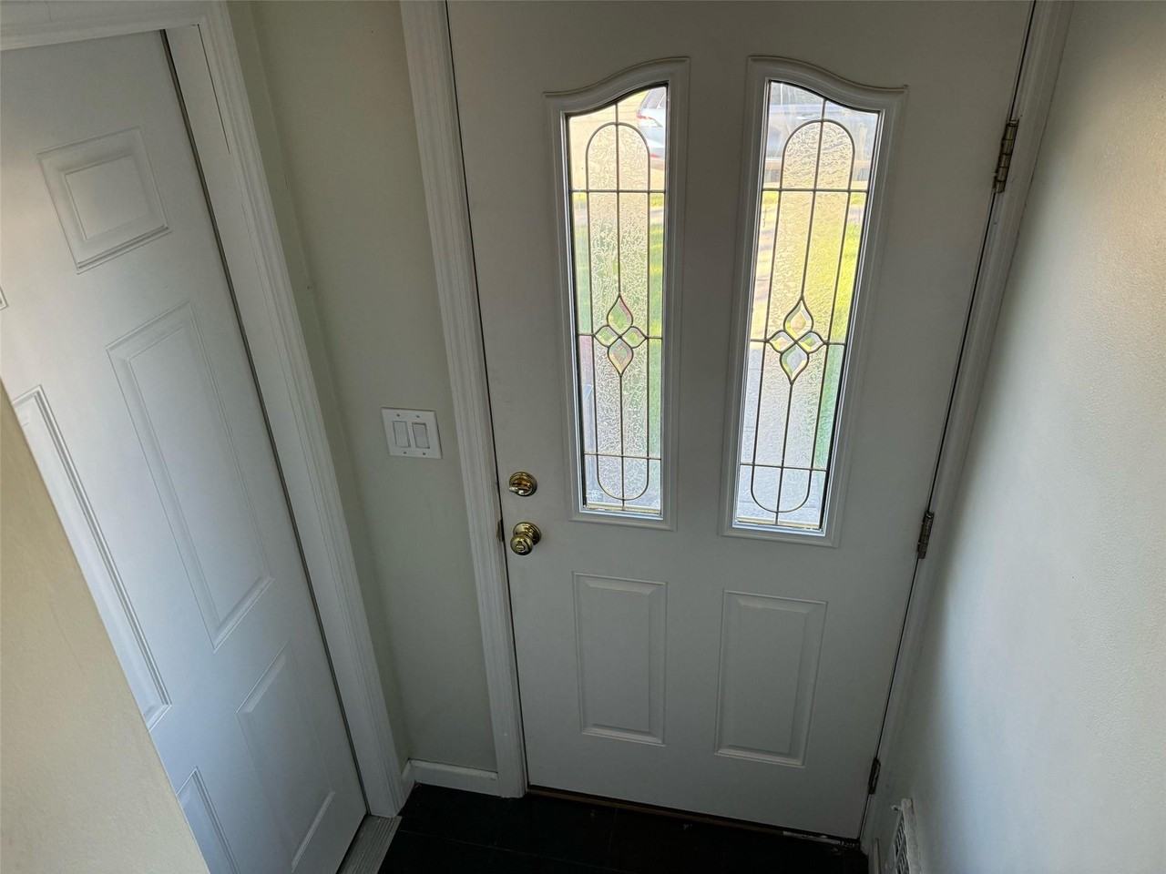 71 S Crescent Dr ##2 - Photo 2 of 9