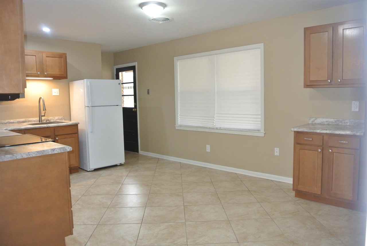 426 Cardinal Dr - Photo 6 of 21