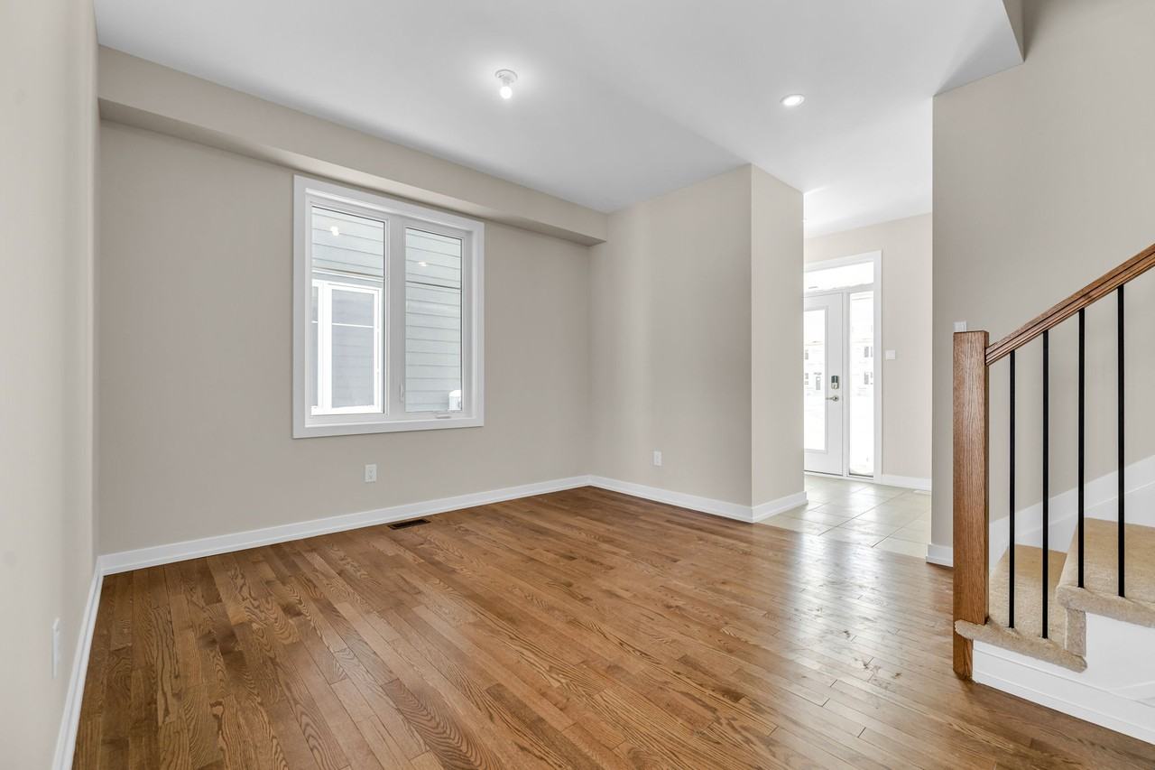 943 Seagrave Lane - Photo 3 of 22