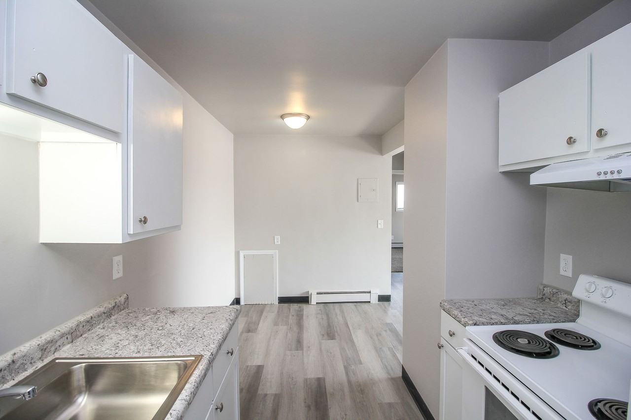 6 Flats Apartments - Photo 7 of 25