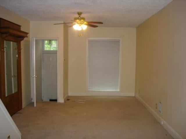 615 S Lakewood Ave - Photo 2 of 14