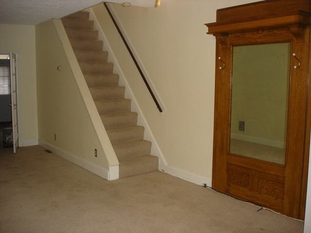 615 S Lakewood Ave - Photo 3 of 14