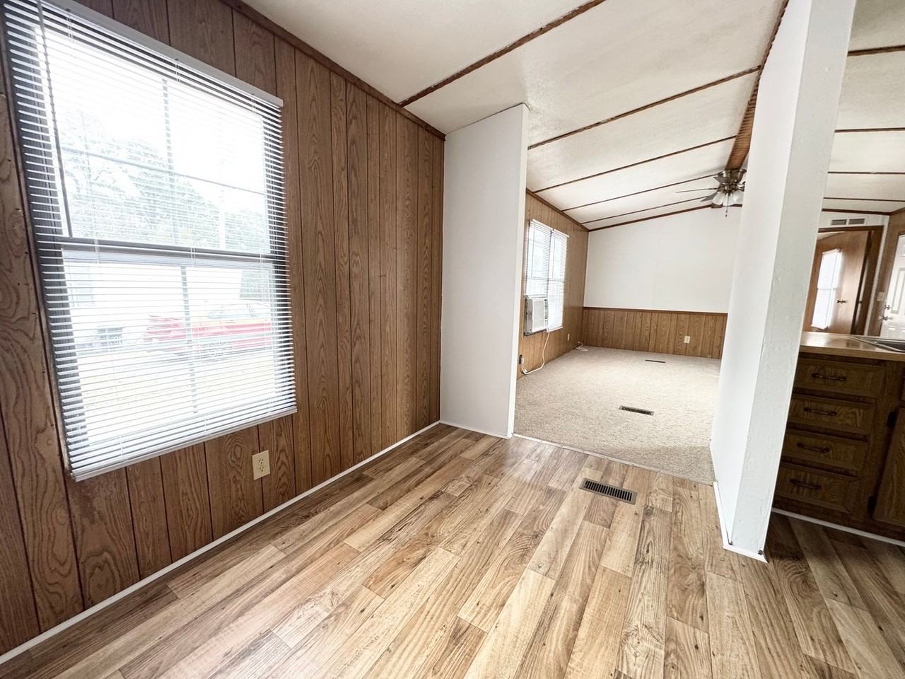 110 Bud St - Photo 2 of 10