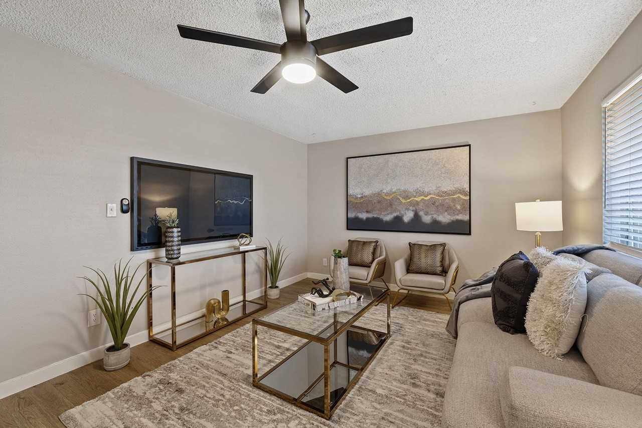 Camelback Village - Photo 6 of 50