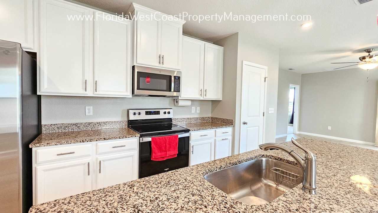 8528 Rain Lily Xing - Photo 2 of 44