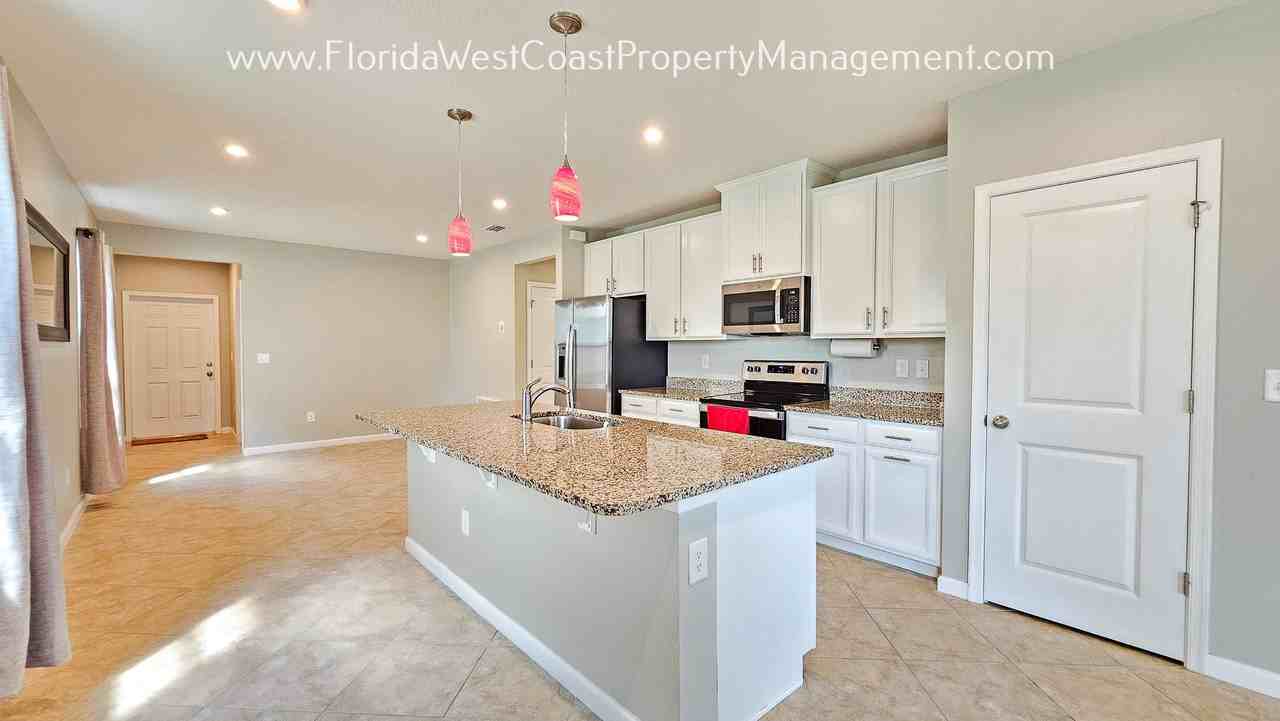 8528 Rain Lily Xing - Photo 5 of 44