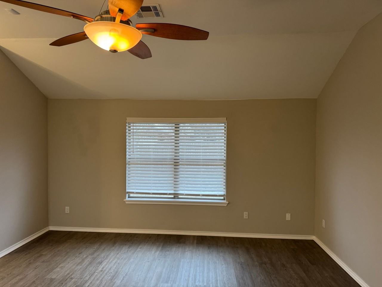 705 Shadowlake Rd - Photo 5 of 20