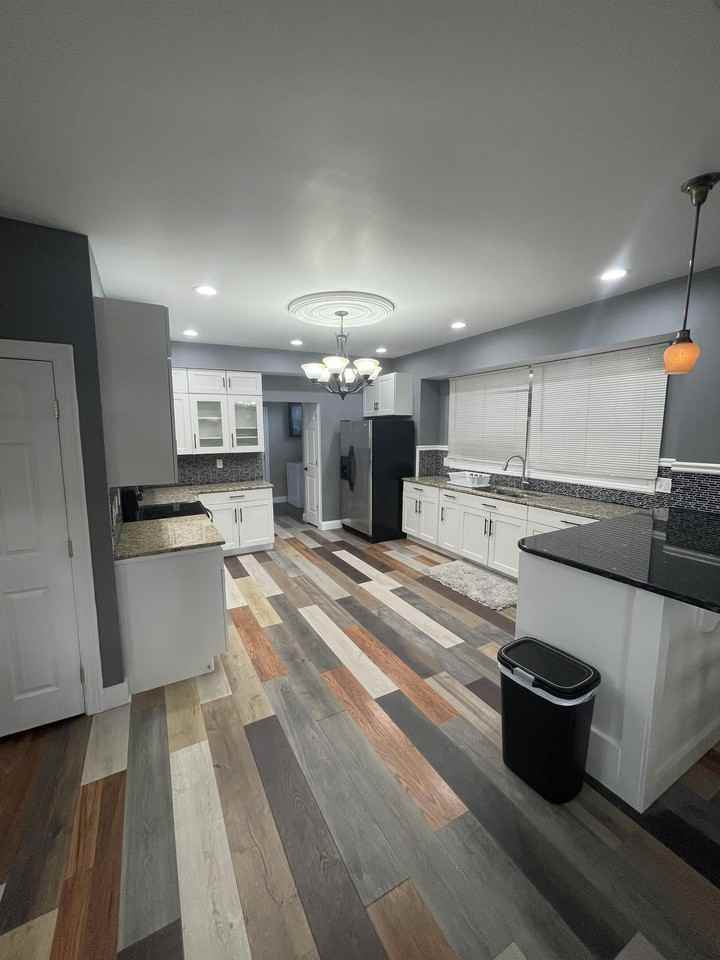 806 E38 - Photo 7 of 33