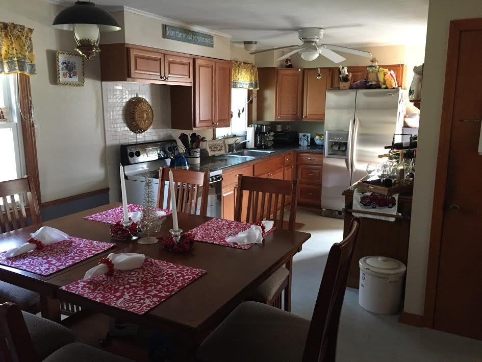 20 Pioneer Dr - Photo 3 of 10