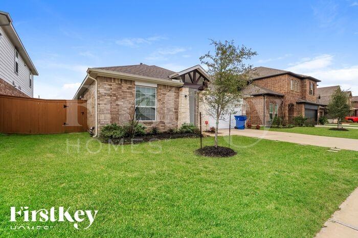 12450 Ashgrove Point Dr - Photo 2 of 16