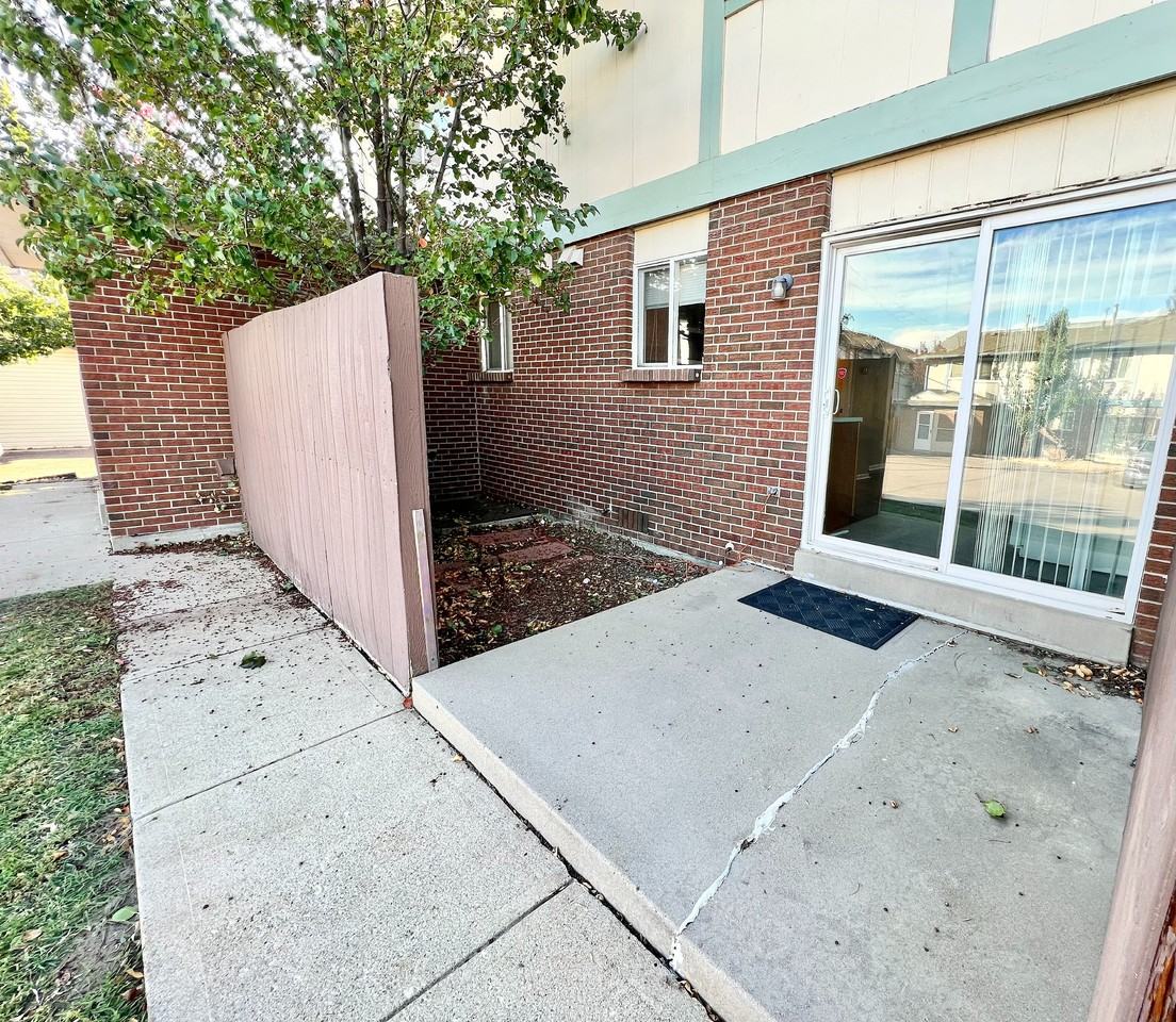 10756 West 12th Lane - Photo 3 of 7