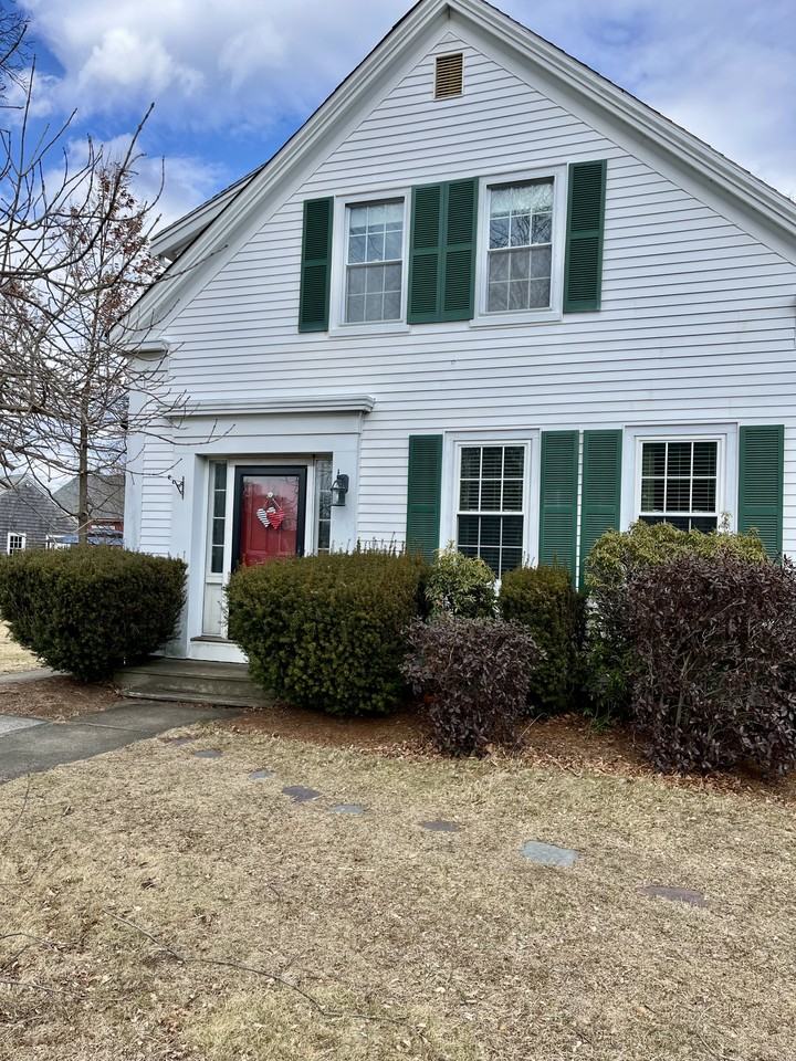 250 Summer St - Photo 3 of 14