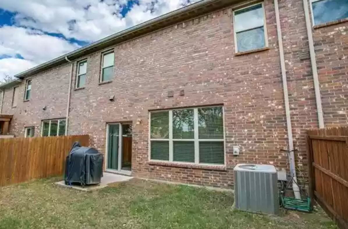 2249 Salado Dr #2249 - Photo 2 of 36