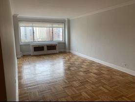 E 65th St #15D - Photo 1 of 1