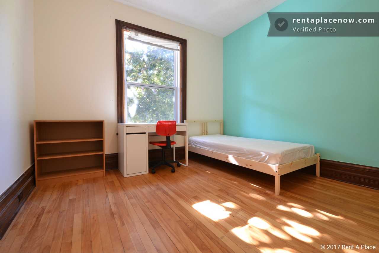 351 Chapel Street - Photo 3 of 29