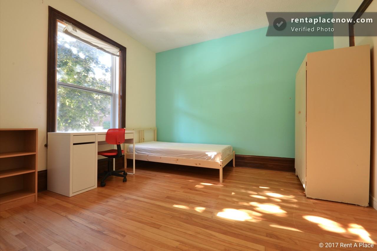 351 Chapel Street - Photo 4 of 29