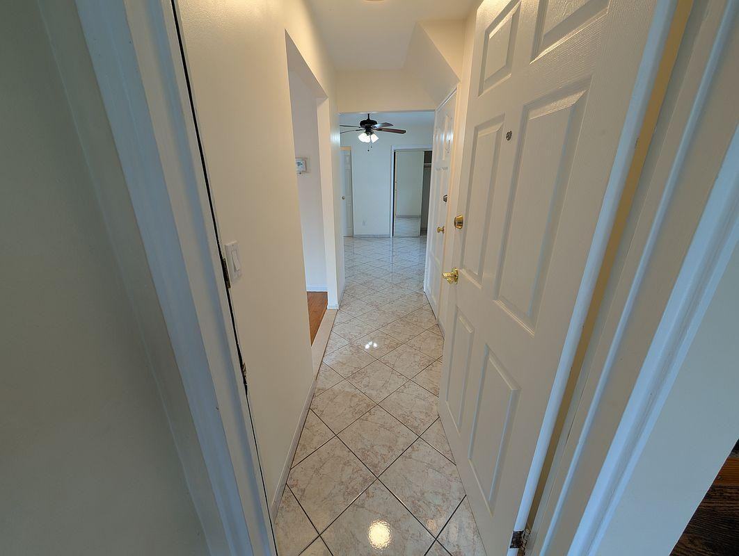 932 Throggmorton Ave - Photo 2 of 14