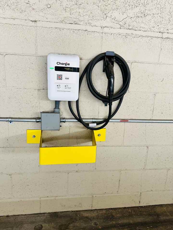 6545 Hazeltine Ave. Van Nuys, CA. 91401 - Photo 3 of 22