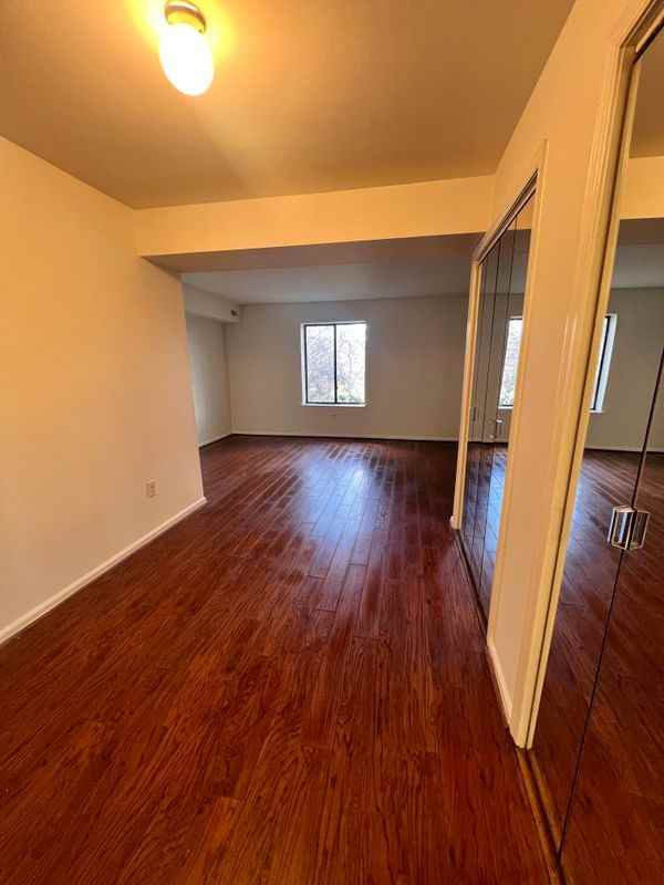 304 Mountainview Dr - Photo 3 of 16