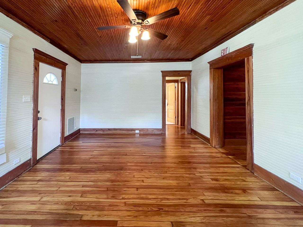 115 Nw 7th Ter - Photo 5 of 27