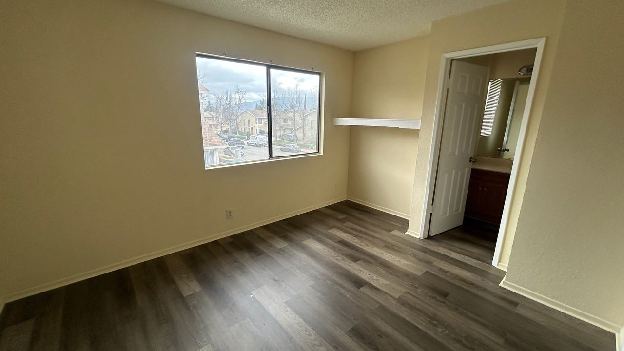 685 Woodcrest Dr #A - Photo 6 of 11