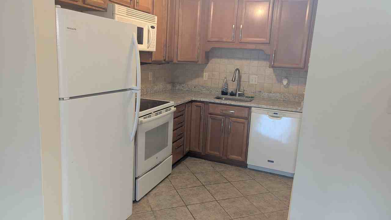 16B Mayberry Dr #2 - Photo 5 of 15
