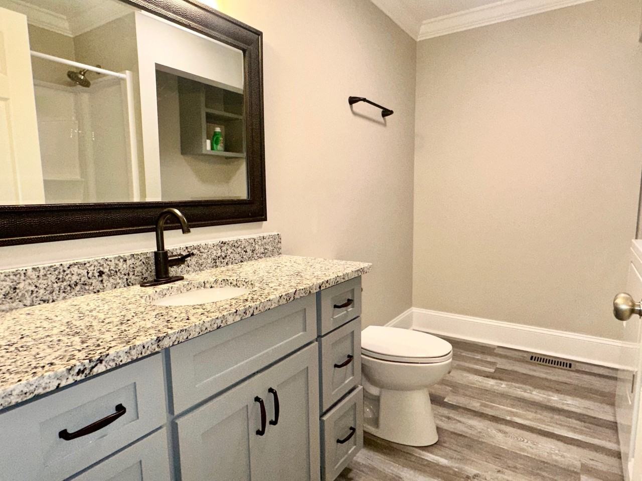 1205 - Photo 4 of 24