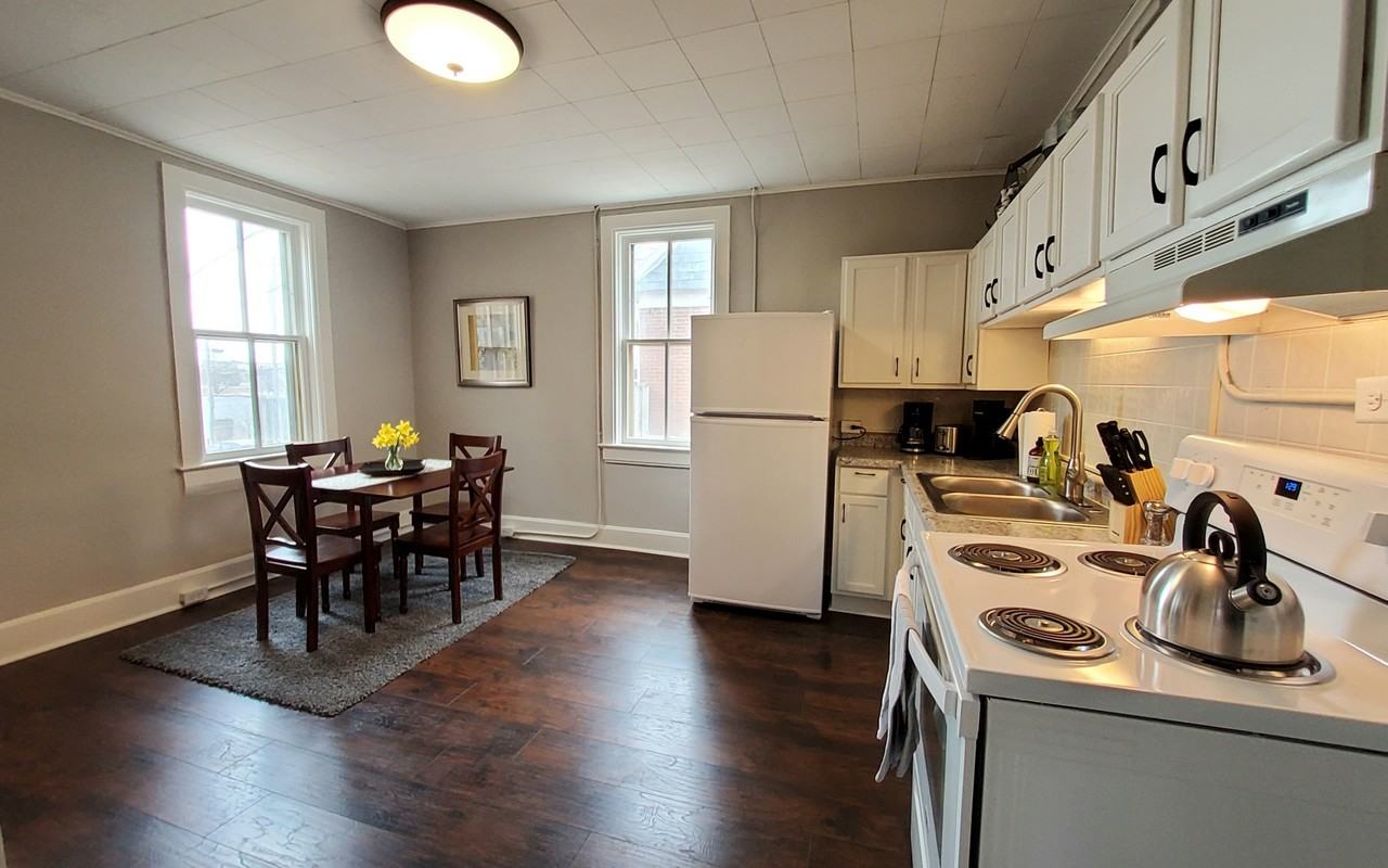 226 N State St #3 - Photo 6 of 16