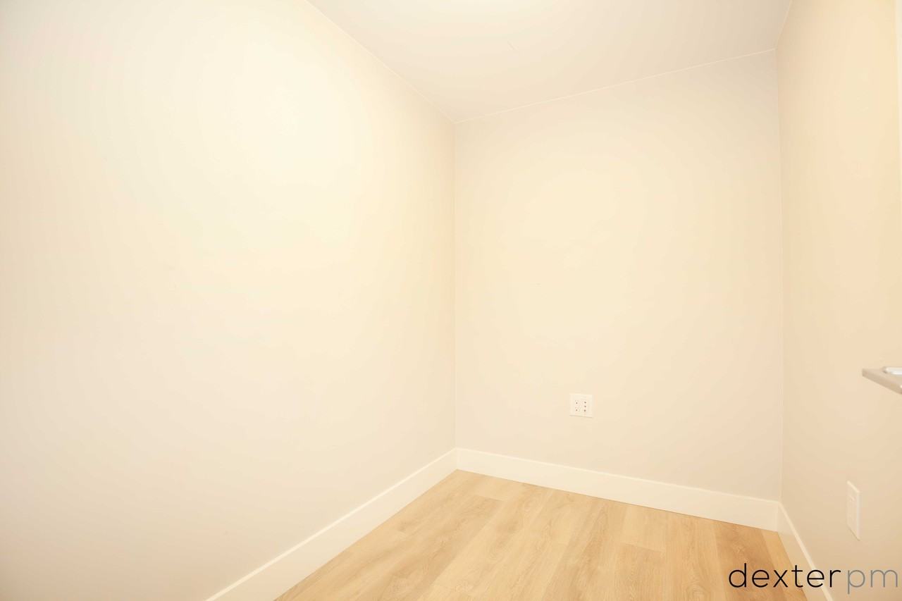 8533 River District Crossing #1107 - Photo 3 of 19