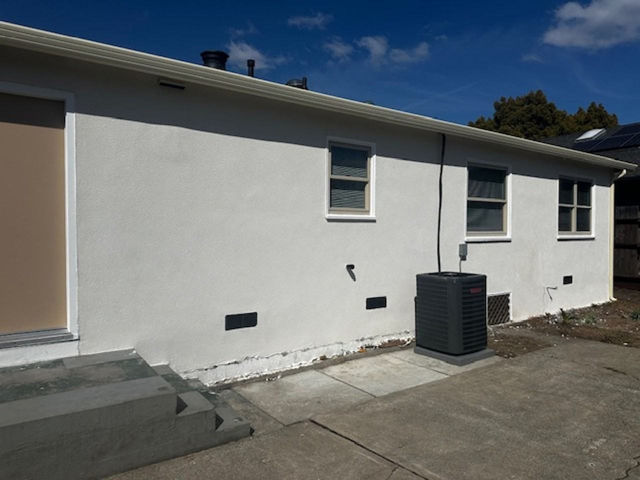 1248 Sunset Ave - Photo 5 of 34