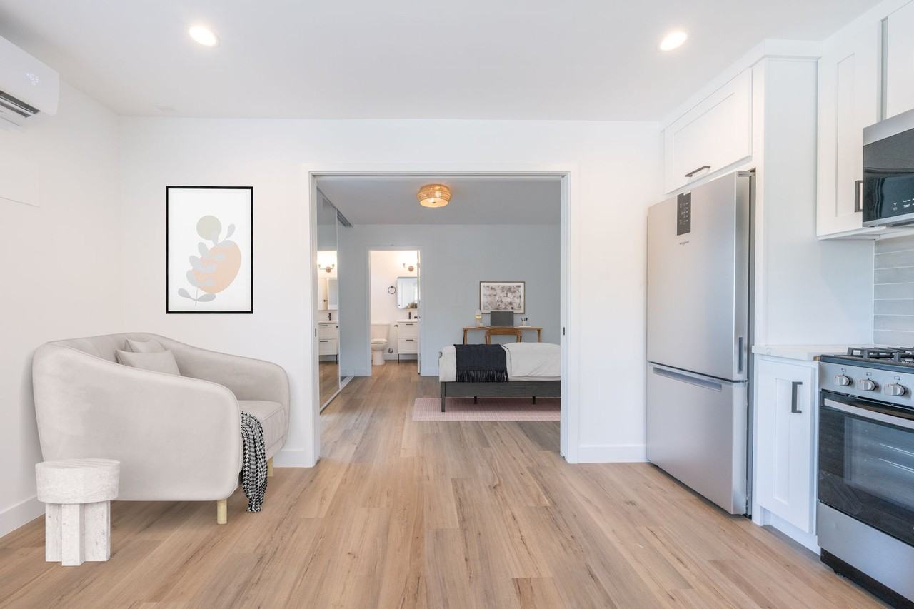 459 Van Ness - Photo 2 of 7