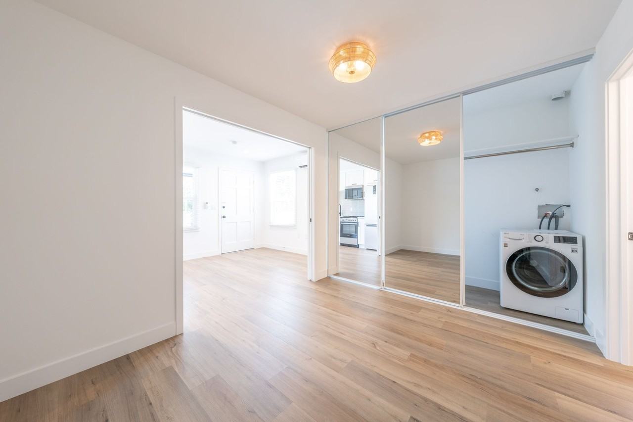 459 Van Ness - Photo 5 of 7