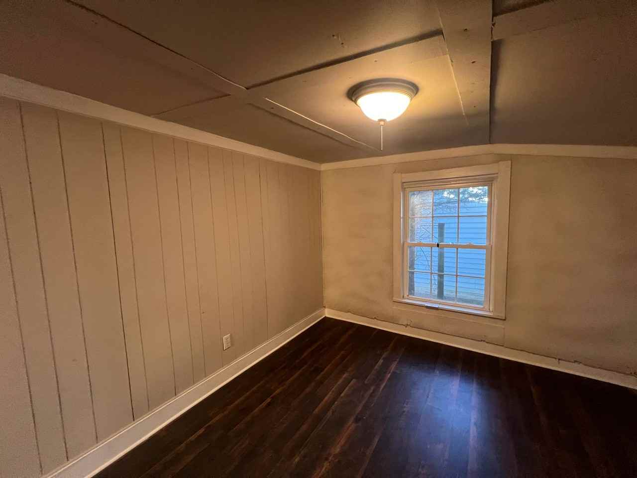 201 Liberty St - Photo 6 of 6