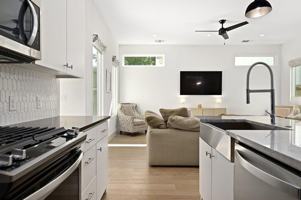 featured image of 5212 Huisache St #2