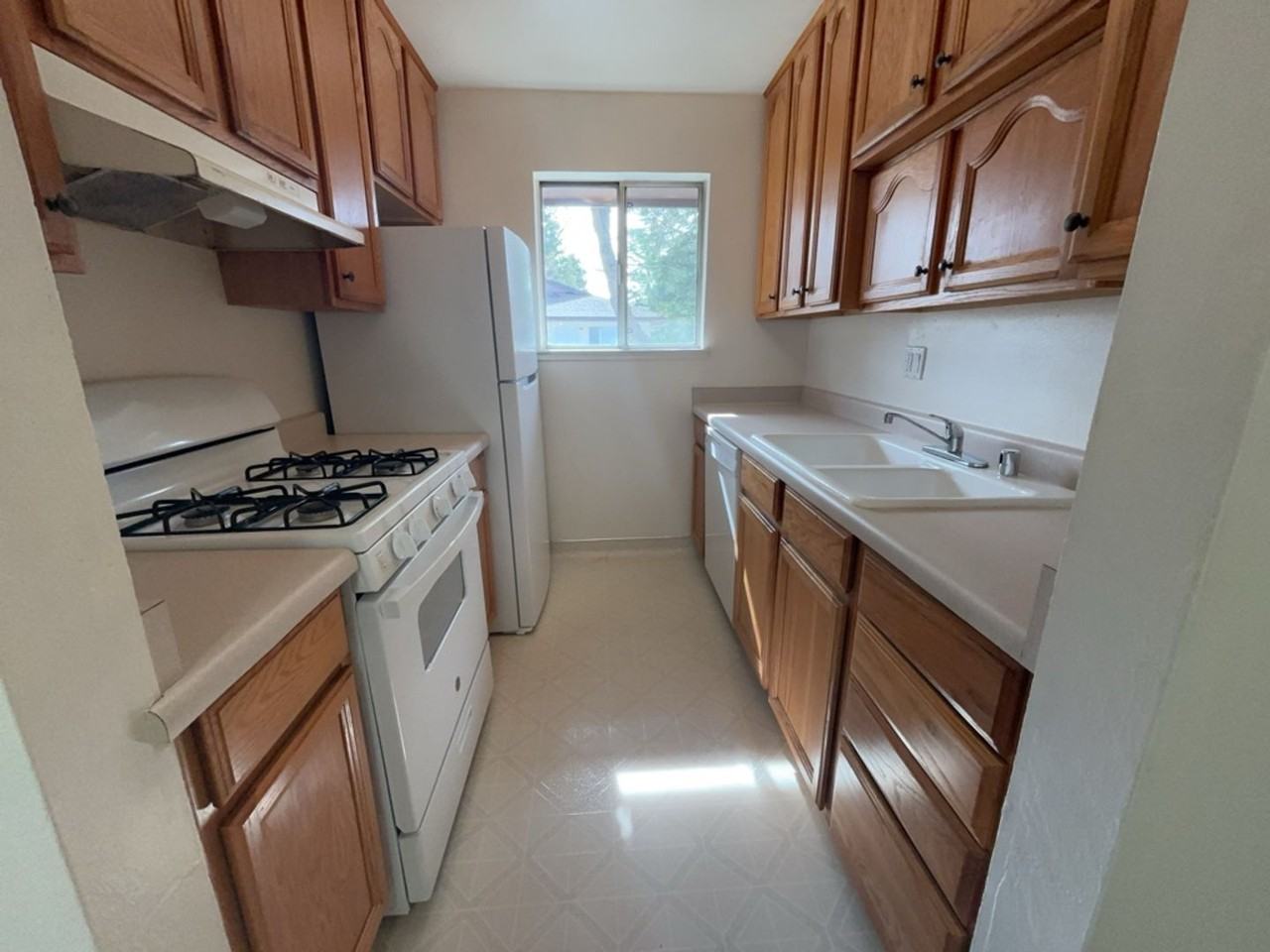 2861 Bidwell St #4 - Photo 5 of 11