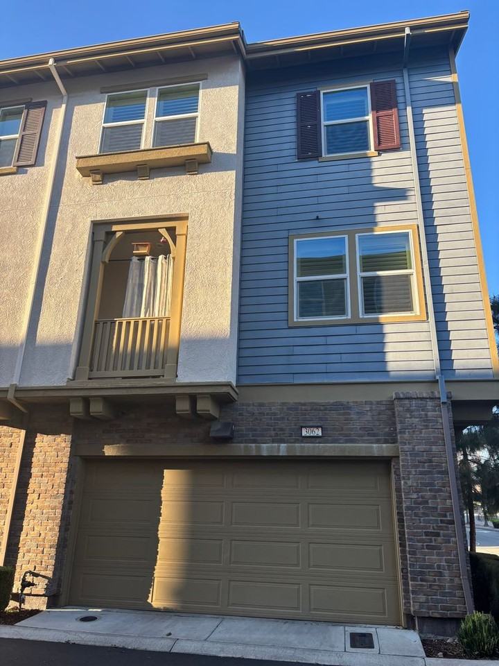 3062 Maguire Way - Photo 2 of 33