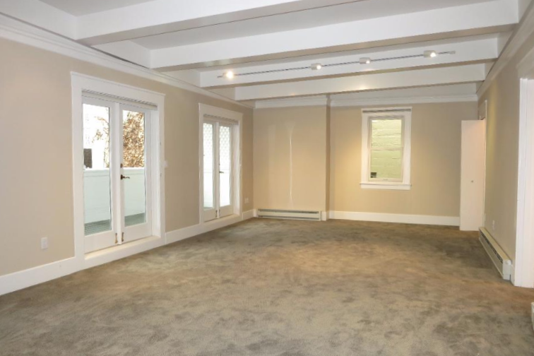 2251 Broadway - Photo 3 of 11